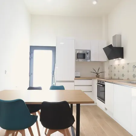 Notel Club - Elegancia Urbana * 산탄데르